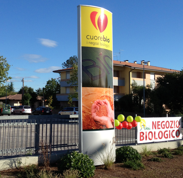 Insegna totem (4)