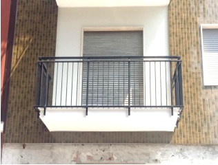 Parapetto in alluminio